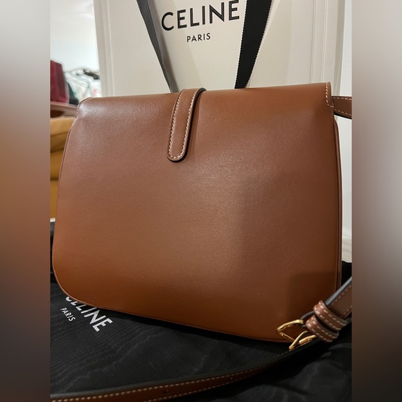 CELINE Medium Tabou Smooth Calfskin Tan Crossbody Shoulder Bag LIKE NEW - Picture 3 of 9